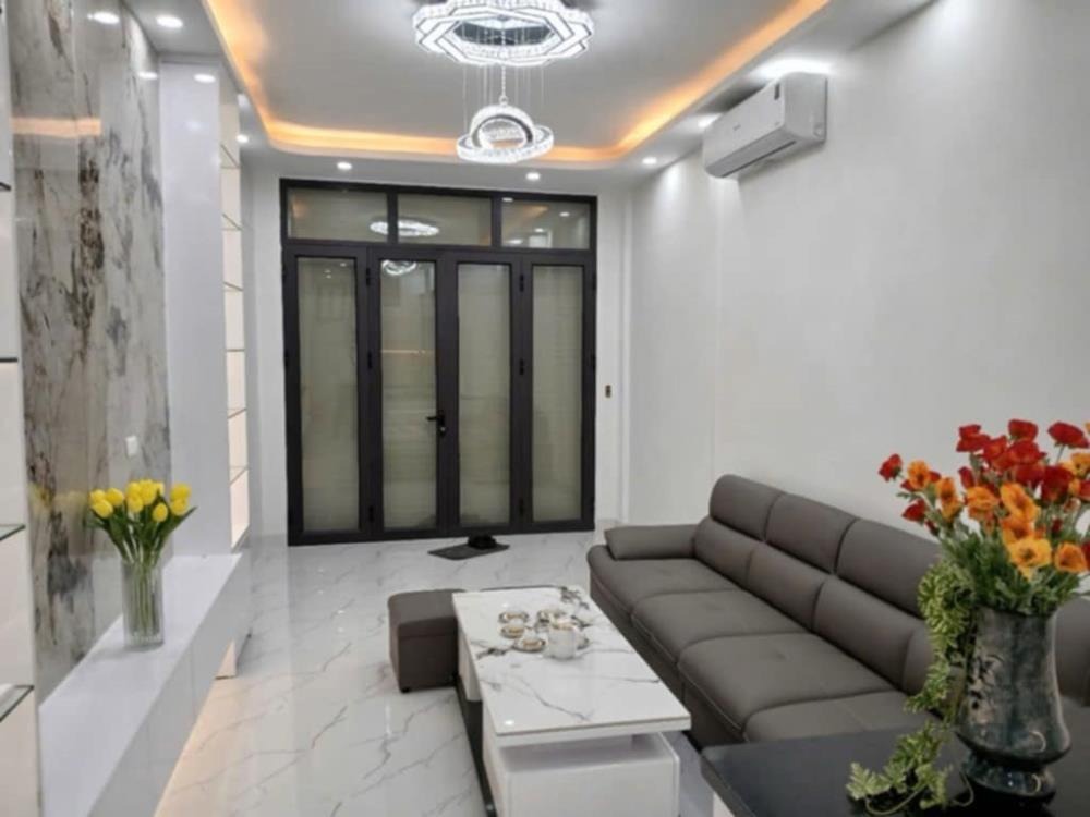 Bán nhà phố Nguyễn Phúc Lai - 5 tầng, Thang Máy, Full Nội Thất