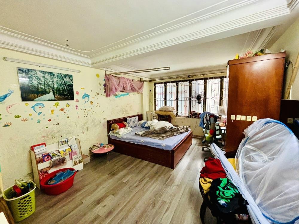 Bán nhà phố Định Công - 30m2 x 6 tầng - Kinh doanh đắt khách - Giá 7.5 tỷ