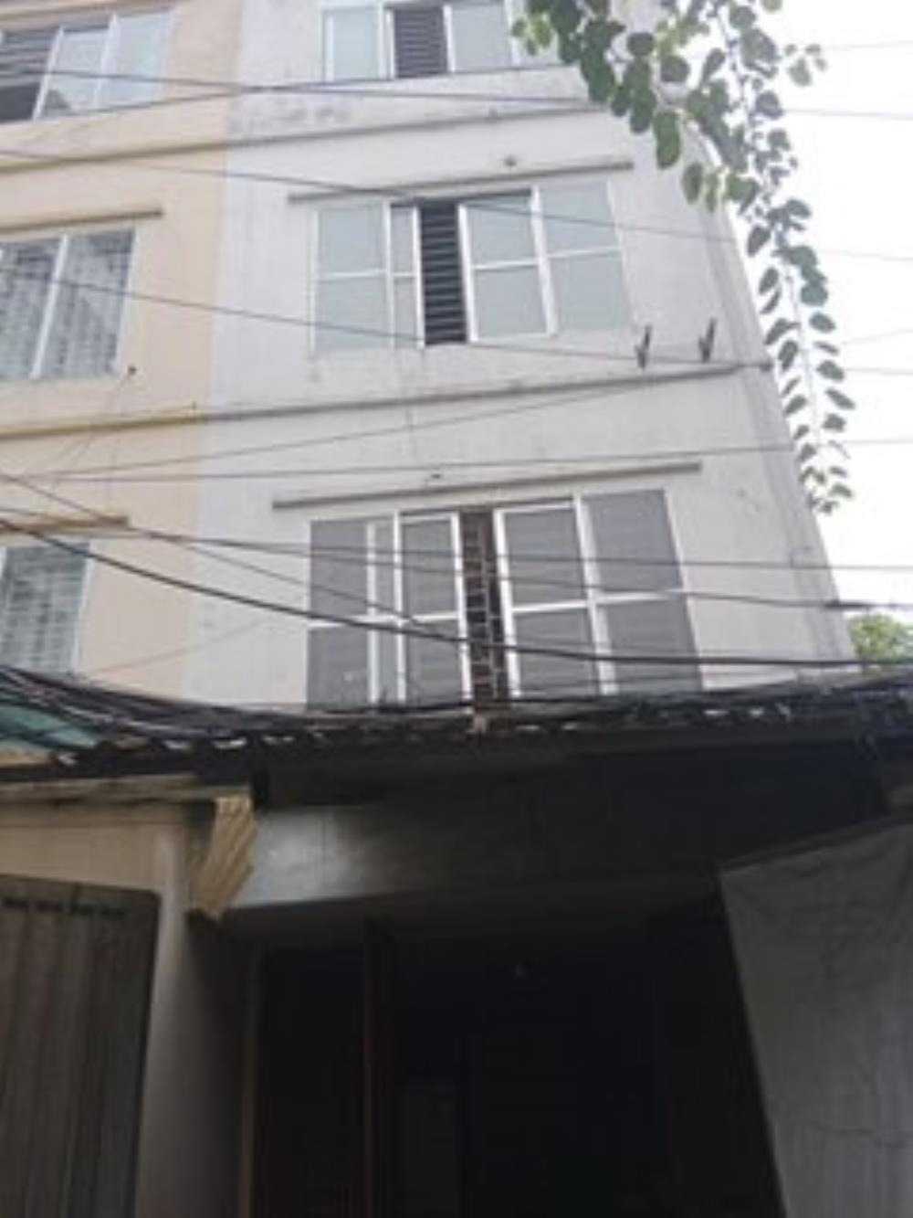 Bán Gấp Nhà 5 Tầng Thạch Bàn, Gần Garden City - 6 Tỷ