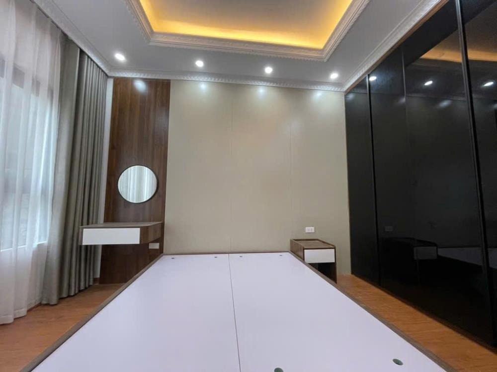 Bán nhà mặt tiền Thụy Khuê - Vị trí Trung Tâm, 9.5 tỷ