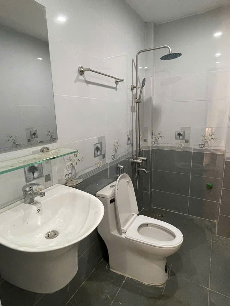 Bán nhà mặt tiền Thụy Khuê - Vị trí Trung Tâm, 9.5 tỷ