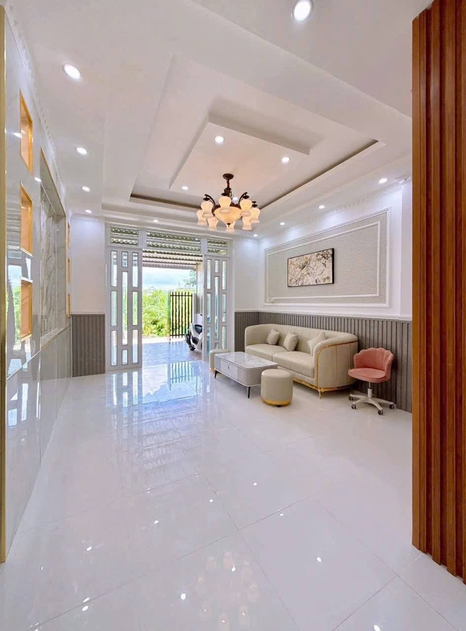 Bán nhà lô góc Đại Mỗ, Nam Từ Liêm - Ô Tô Ngủ Trong Nhà - Giá 6.9 tỷ