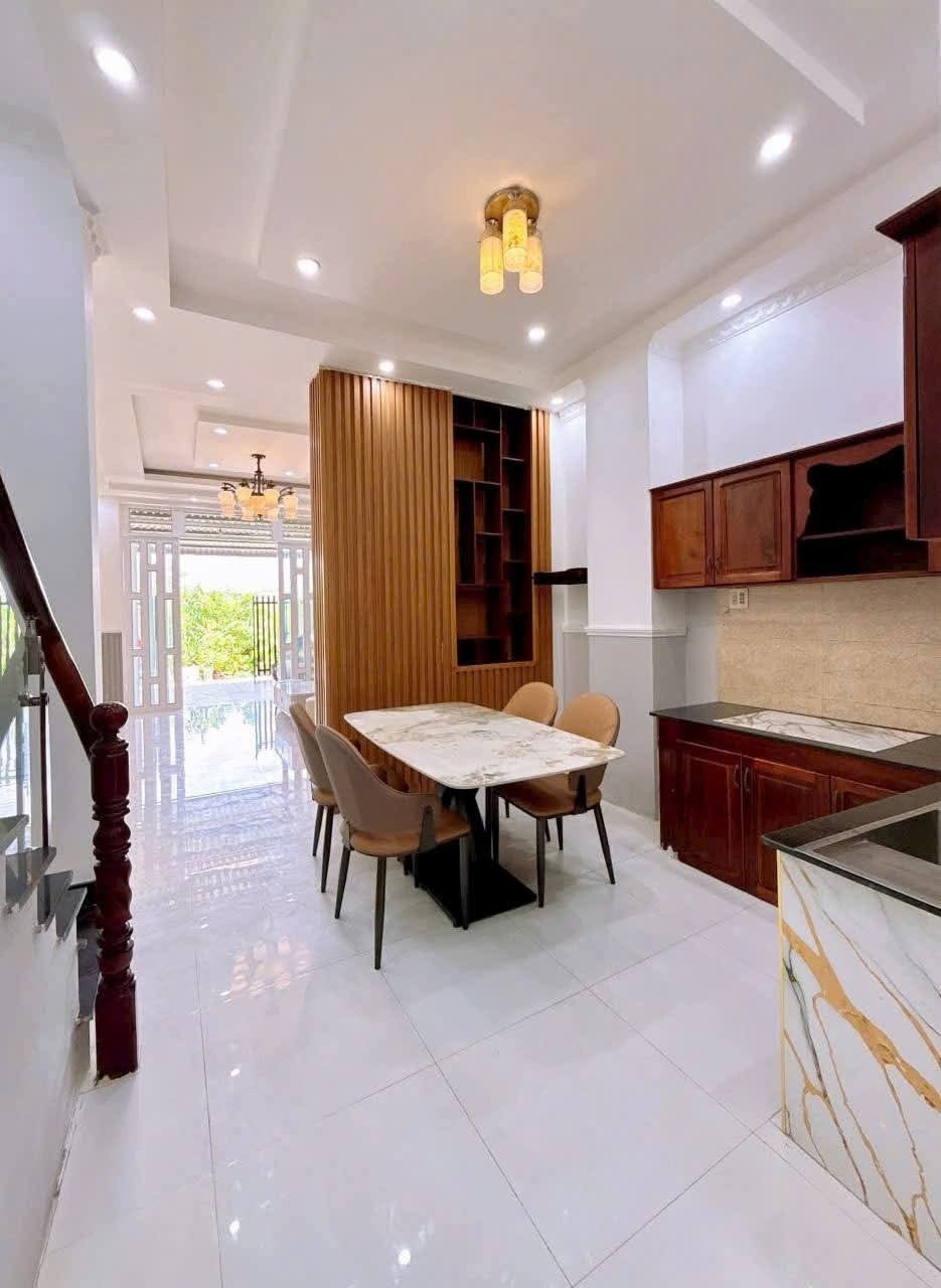 Bán nhà lô góc Đại Mỗ, Nam Từ Liêm - Ô Tô Ngủ Trong Nhà - Giá 6.9 tỷ