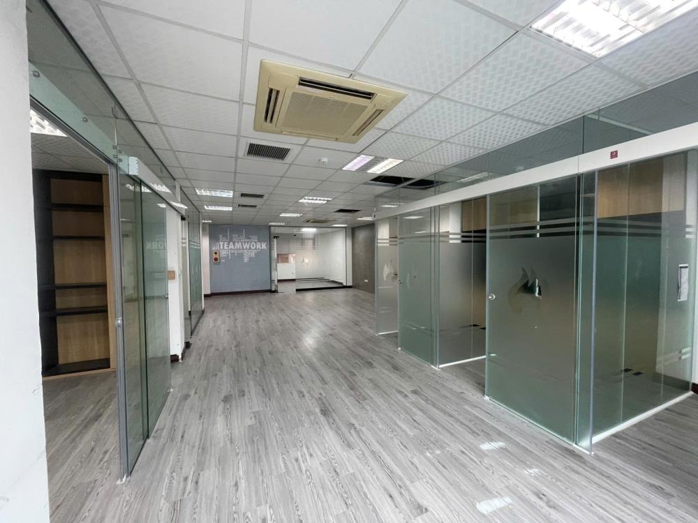 Cho Thuê Văn Phòng 150m² Duy Tân - Cầu Giấy | Giá Tốt, Hiện Đại