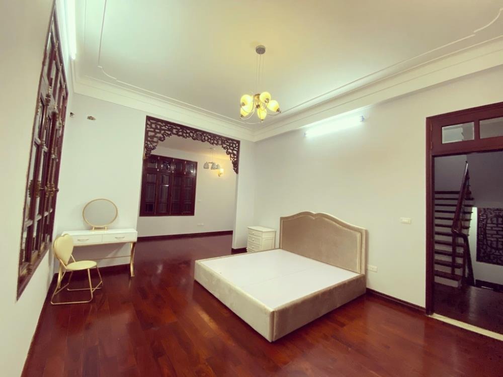 Nhà Lô Góc Hoàng Hoa Thám - Ba Đình - Mặt Tiền Rộng - Giá 18.5 tỷ
