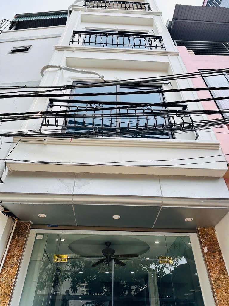 Nhà Mới 4 Ngủ, Kinh Doanh, Ô Tô Đỗ Cửa Tại Lai Xá - 6 Tỷ (Tặng 90% Nội Thất)