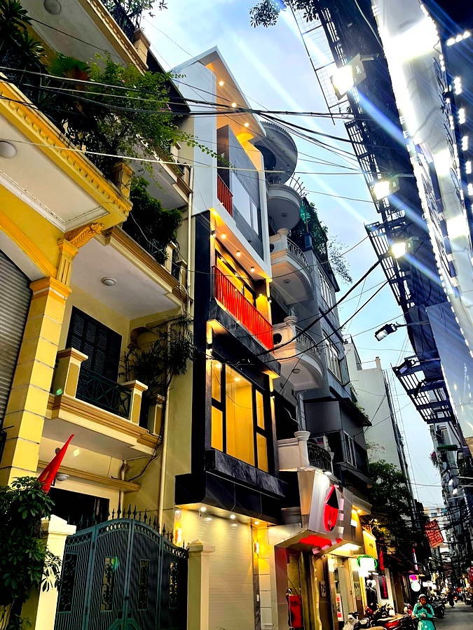 Bán nhà phố Đống Đa - Vị trí đẹp, tiềm năng kinh doanh, giá tốt