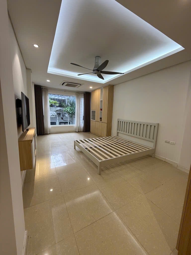 Bán nhà mặt ngõ Láng Hạ - Vị trí đắc địa, Kinh doanh đỉnh cao, 65m2 - 24 tỷ