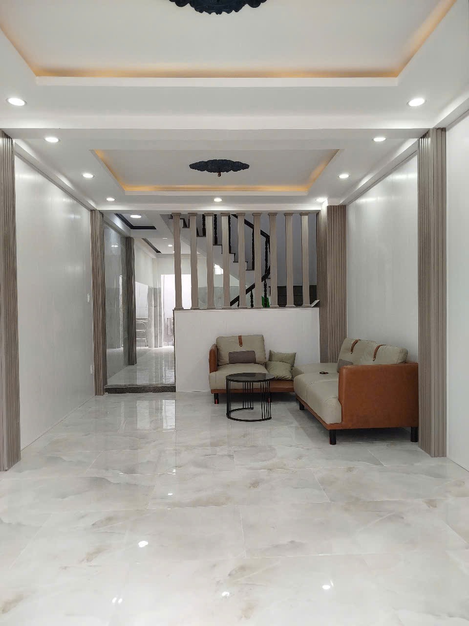 Bán Nhà Mặt Tiền Khu Nam Long - 5PN - Giá 7.45 Tỷ - Pháp Lý Sổ Hồng Riêng