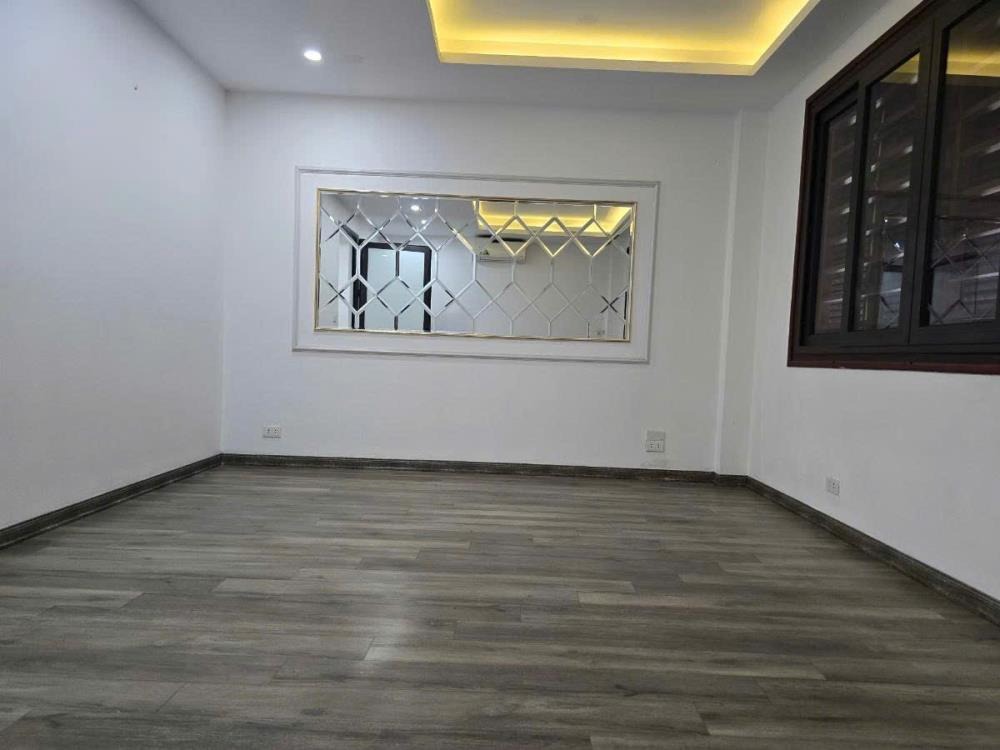 Bán Nhà Phân Lô Nguyễn Tuân 6 Tầng Thang Máy, KD 65TR/Tháng - Vị Trí Đẹp