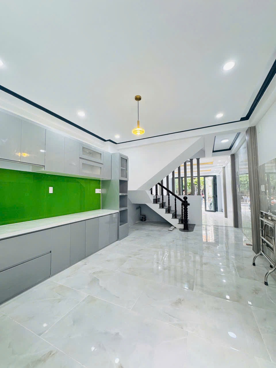 Bán Nhà Mặt Tiền Khu Nam Long - 5PN - Giá 7.45 Tỷ - Pháp Lý Sổ Hồng Riêng