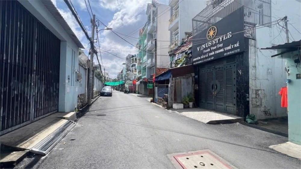 Bán nhà hẻm 26 Nguyễn Thái Bình, Tân Bình - 4 Tầng, 9 Tỷ - Vị Trí Đắc Địa