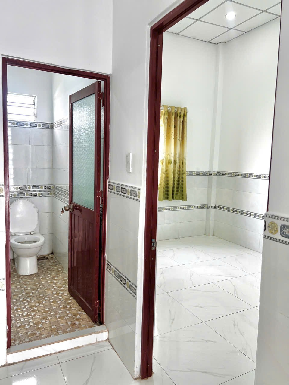 Nhà Chủ Ngộp Hóc Môn: Giá Chỉ 650tr, SHR, Vào Ở Ngay