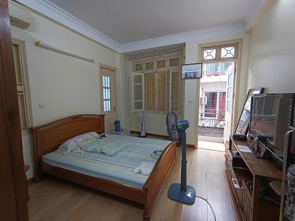 Bán nhà Tây Hồ siêu phẩm 4 tầng, vị trí đẹp, giá 12.6 tỷ