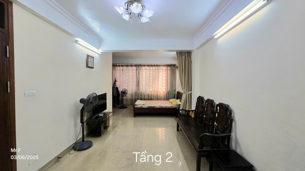 Cho Thuê Căn Hộ Khép Kín, Nội Thất Đầy Đủ - Võ Chí Công, Hà Nội