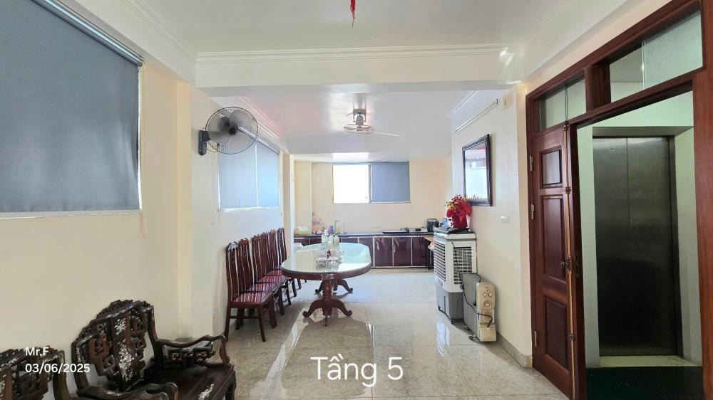 Cho Thuê Căn Hộ Khép Kín, Nội Thất Đầy Đủ - Võ Chí Công, Hà Nội