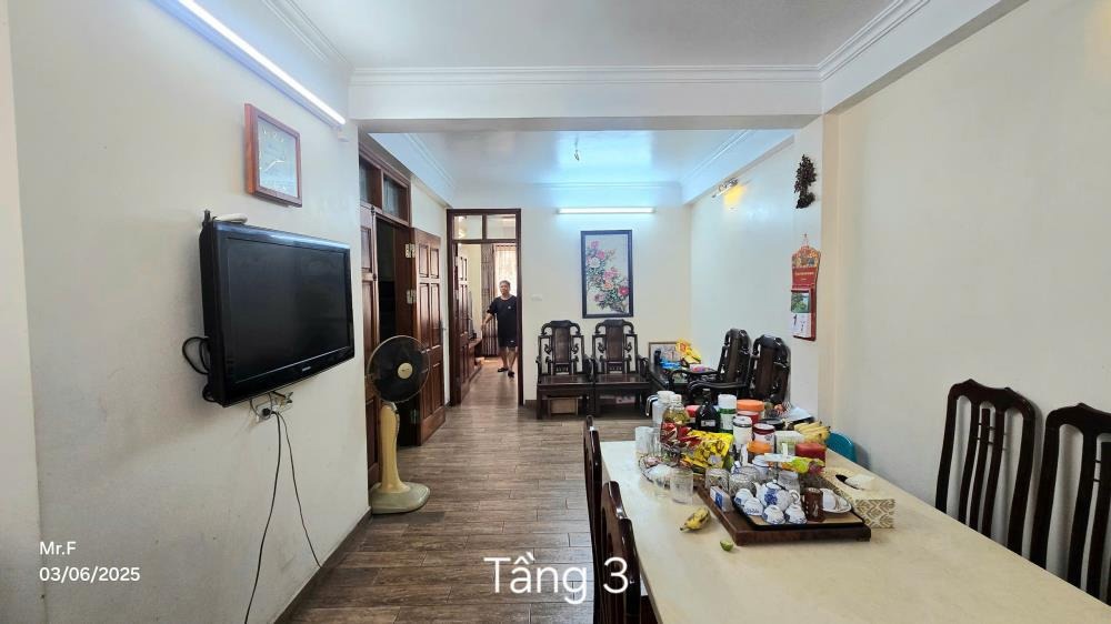 Cho Thuê Căn Hộ Khép Kín, Nội Thất Đầy Đủ - Võ Chí Công, Hà Nội