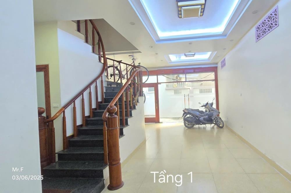 Cho Thuê Căn Hộ Khép Kín, Nội Thất Đầy Đủ - Võ Chí Công, Hà Nội