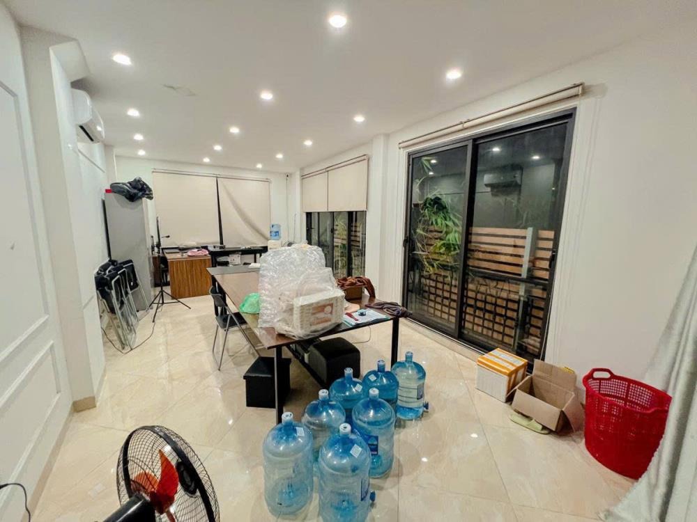 Bán nhà mặt phố Láng Hạ, Đống Đa: 35m2, 6 tầng, MT 4.1m, kinh doanh đỉnh cao