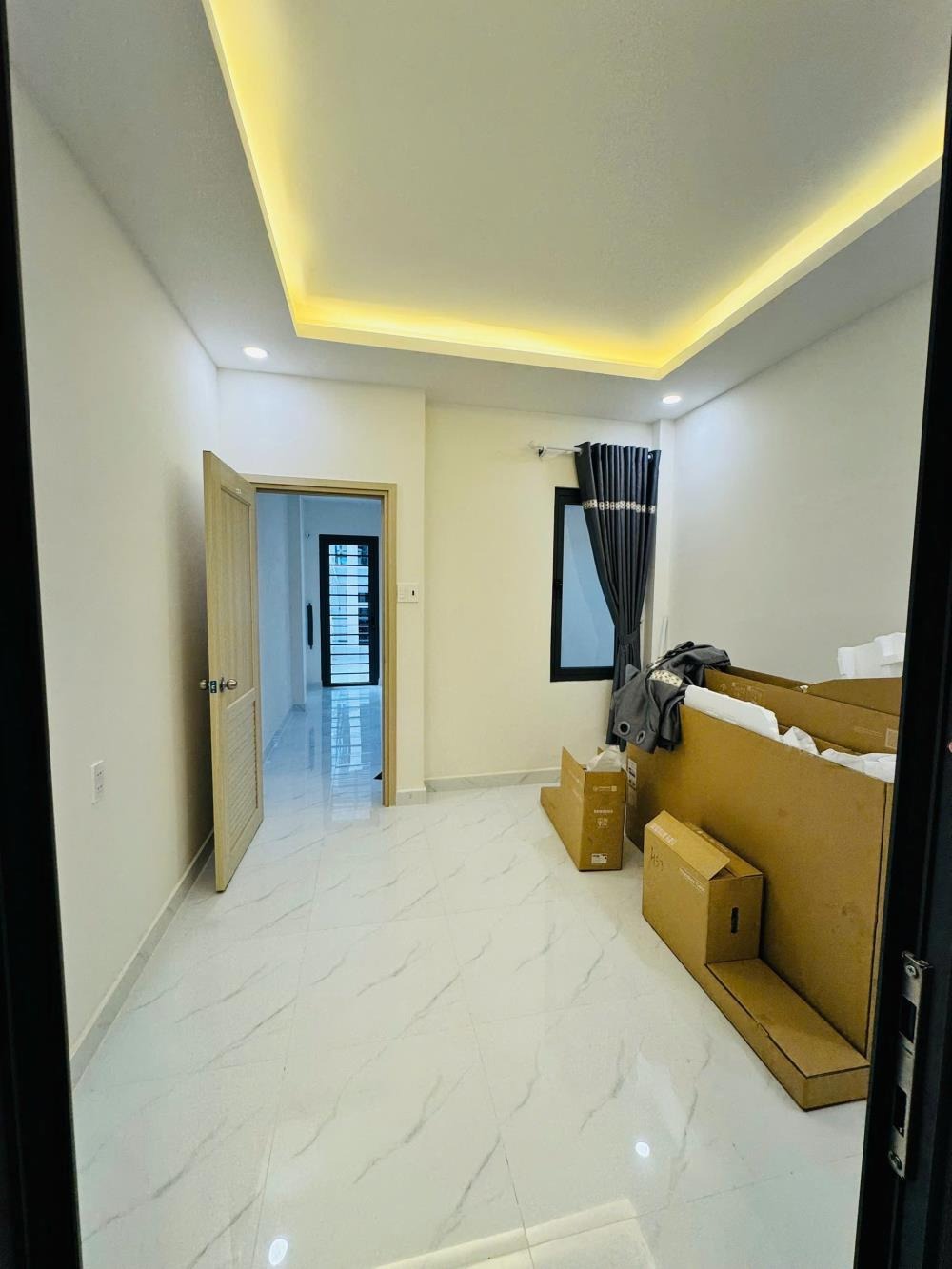 Bán Nhà Hẻm Ô Tô Nguyễn Trãi - 5PN, Tặng Nội Thất Cao Cấp, Vị Trí Hiếm
