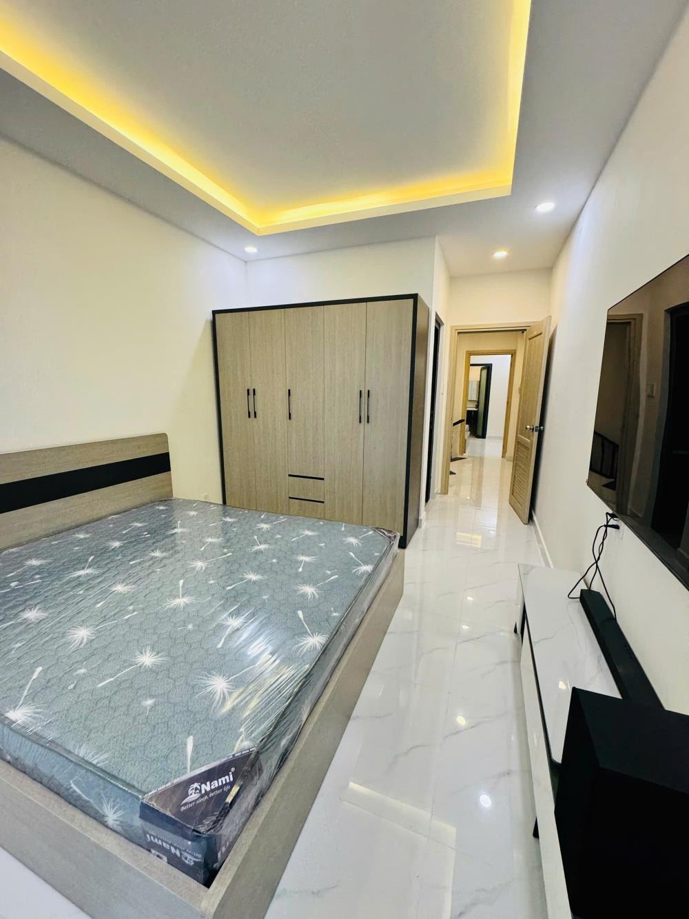 Bán Nhà Hẻm Ô Tô Nguyễn Trãi - 5PN, Tặng Nội Thất Cao Cấp, Vị Trí Hiếm
