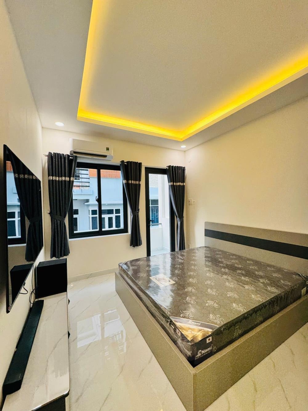 Bán Nhà Hẻm Ô Tô Nguyễn Trãi - 5PN, Tặng Nội Thất Cao Cấp, Vị Trí Hiếm