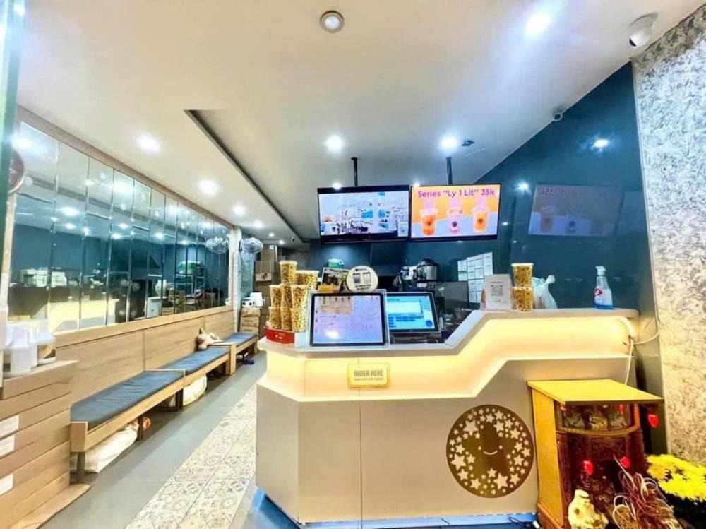 Bán nhà phố Láng Hạ, Đống Đa - 46m2, 4 Tầng, Mặt Tiền 4.8m, Giá Tốt