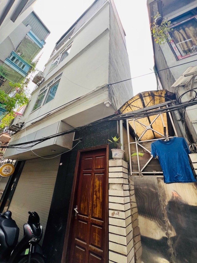 Bán nhà Minh Khai 28m², 4 tầng, Mặt tiền 5.5m - Giá 6.25 tỷ - Vị trí đắc địa