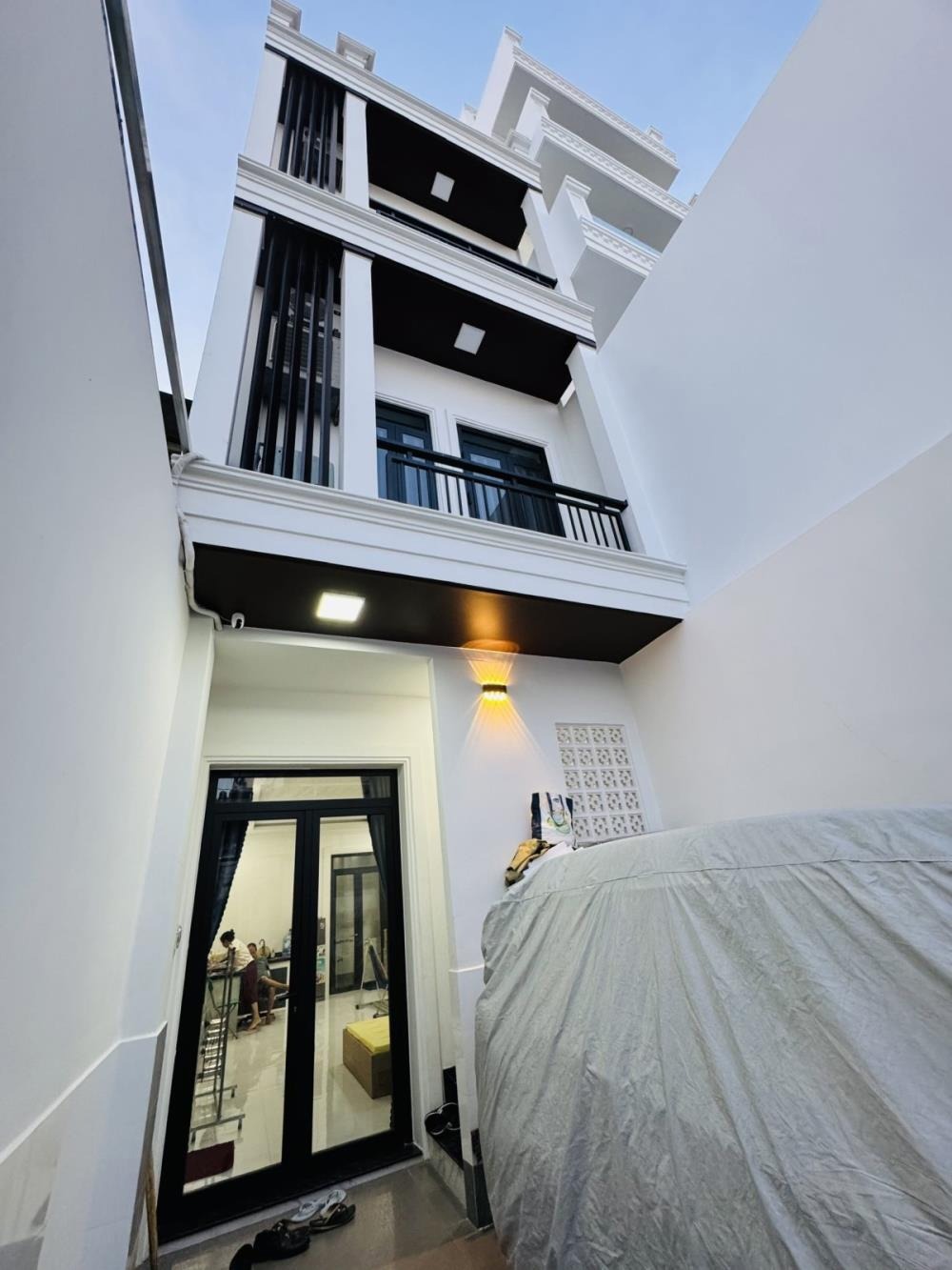 Siêu phẩm Căn hộ Dịch vụ - Hẻm Xe Hơi, Gần Tỉnh Lộ 10 - Tên Lửa | Dòng tiền 15-20 triệu/tháng