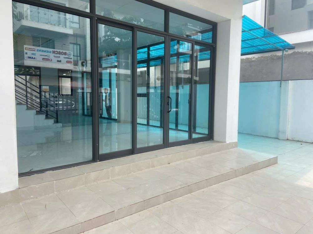 Cho thuê biệt thự An Vượng cao cấp - View hồ, Full nội thất - Mặt đường Lê Quang Đạo