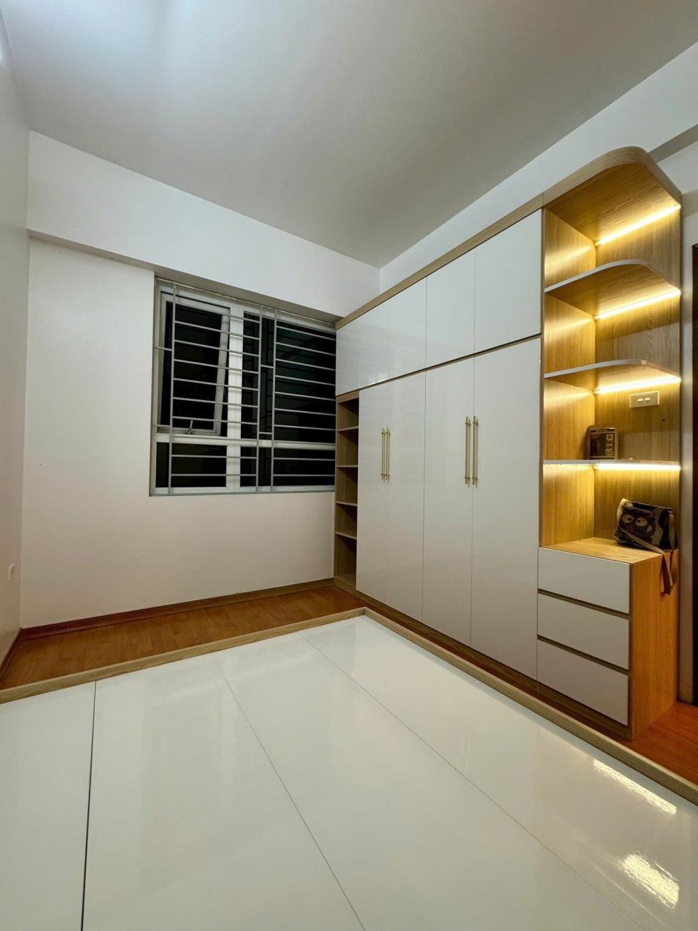 Chung Cư Resco 65m² 2PN, 4.18 Tỷ - View Thoáng, Tiện Ích Đầy Đủ