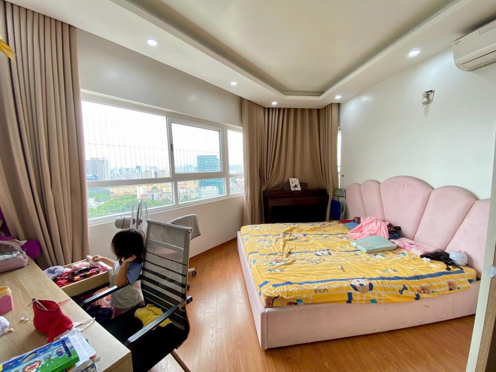 Căn Góc 136m² Tầng 2, Học Viện Quốc Phòng - Giá 9.75 Tỷ