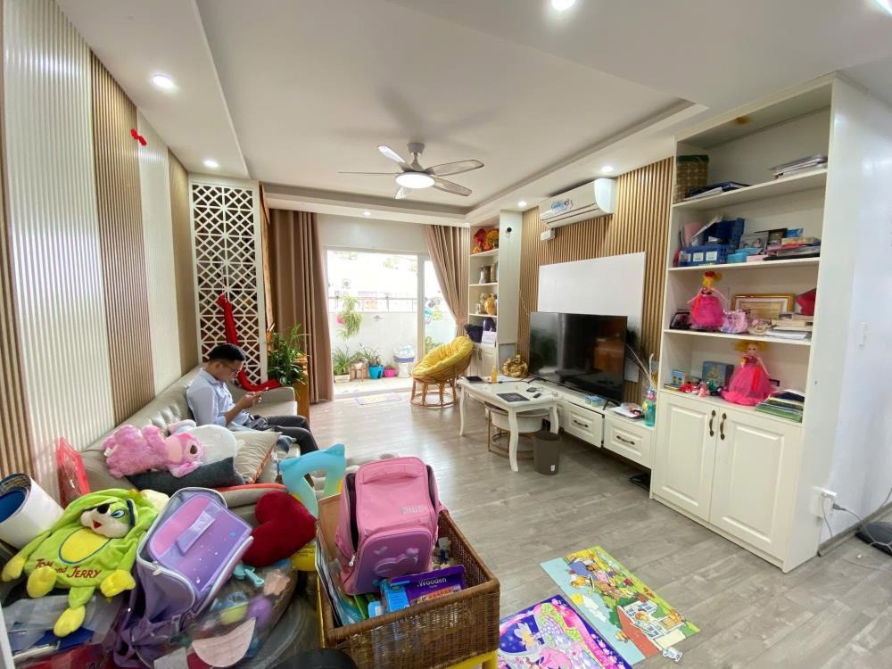 Căn Góc 136m² Tầng 2, Học Viện Quốc Phòng - Giá 9.75 Tỷ