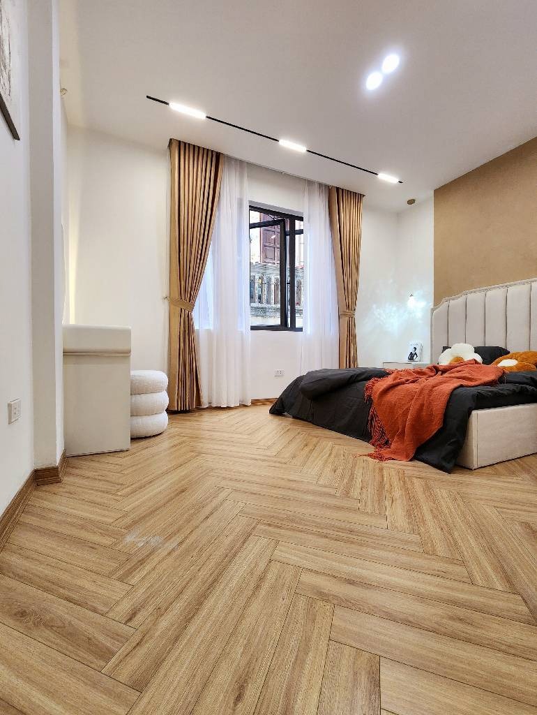 Bán Nhanh Nhà Trương Định: Full Nội Thất, Ô Tô Tránh, Giá Tốt