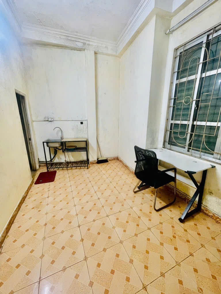 Bán nhà Minh Khai, 40m2, Giá 8.48 tỷ - Ngõ nông, Dân Xây, Sổ Đỏ Vuông