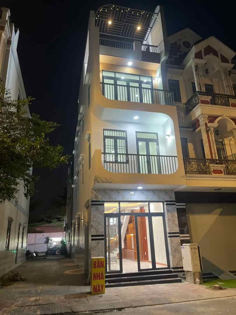 Bán Gấp Nhà 3 Lầu Quận 10 - Vị Trí Đẹp, Giá Tốt - 0762326490