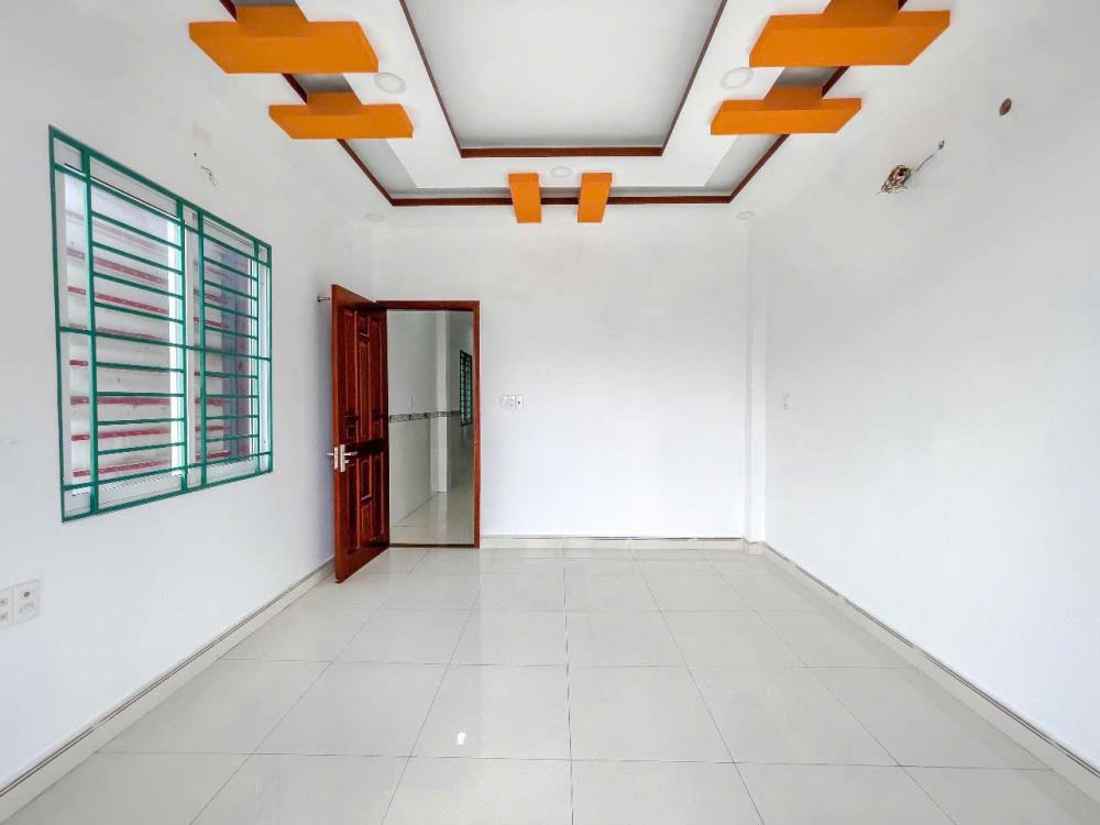 Bán Gấp Nhà Mặt Tiền Hà Huy Giáp, Quận 12 - 5 Lầu, Kinh Doanh Đa Ngành