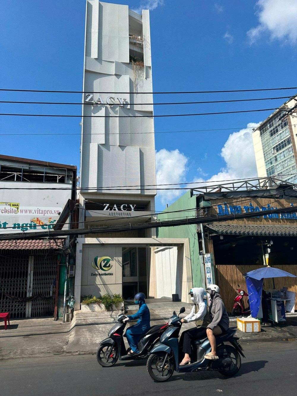 Bán Tòa Nhà Văn Phòng Đắc Địa Quận 1 - Cho Thuê 200 Triệu/Tháng
