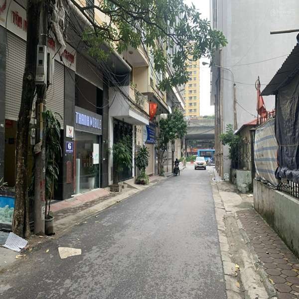 Bán đất tặng nhà cấp 4 Thụy Phương - Bắc Từ Liêm: Ô tô vào nhà, 75m2, Giá Hơn 9 Tỷ