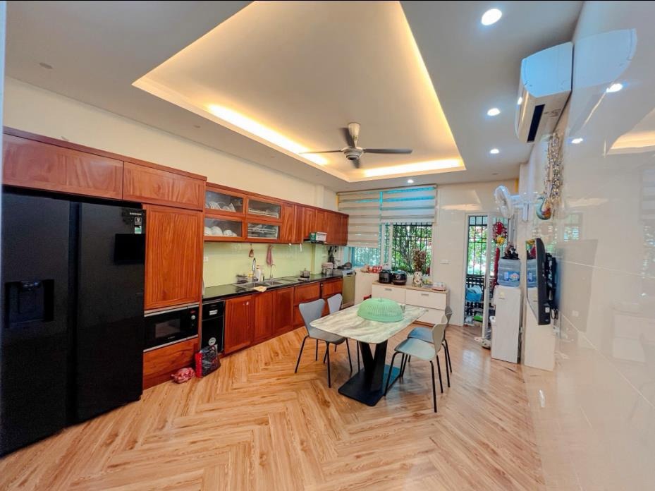 Bán Gấp Mặt Phố Bùi Xương Trạch - View Hồ - Ô Tô Tránh - Kinh Doanh Sầm Uất