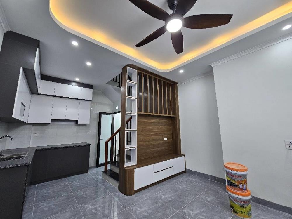 Bán Nhà Tây Tựu - 5 Tầng, 30m2, 5.7 Tỷ - Vị Trí Đẹp, Gần Chợ