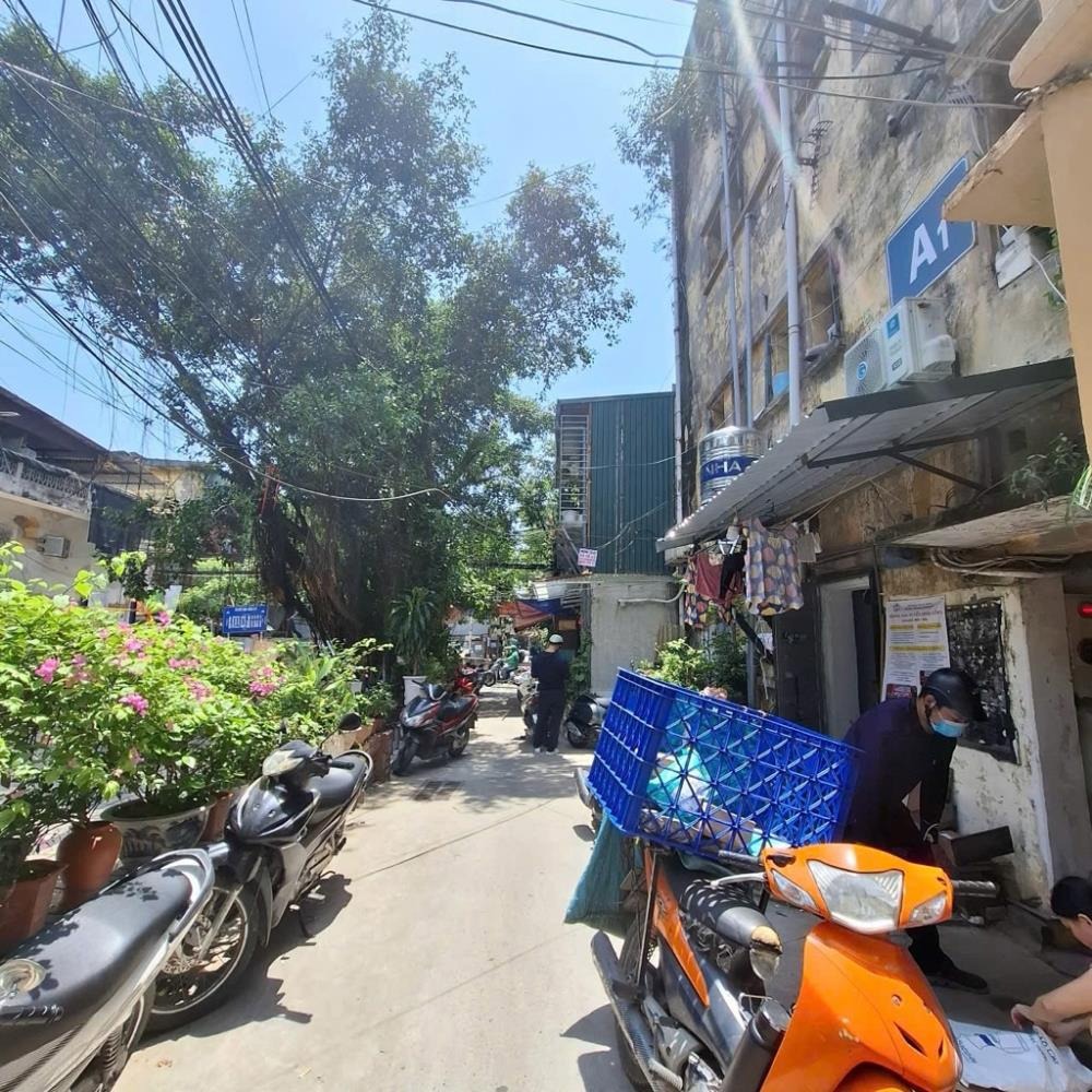 Căn hộ tập thể 30m² - Giá chỉ 900 triệu - Hai Bà Trưng
