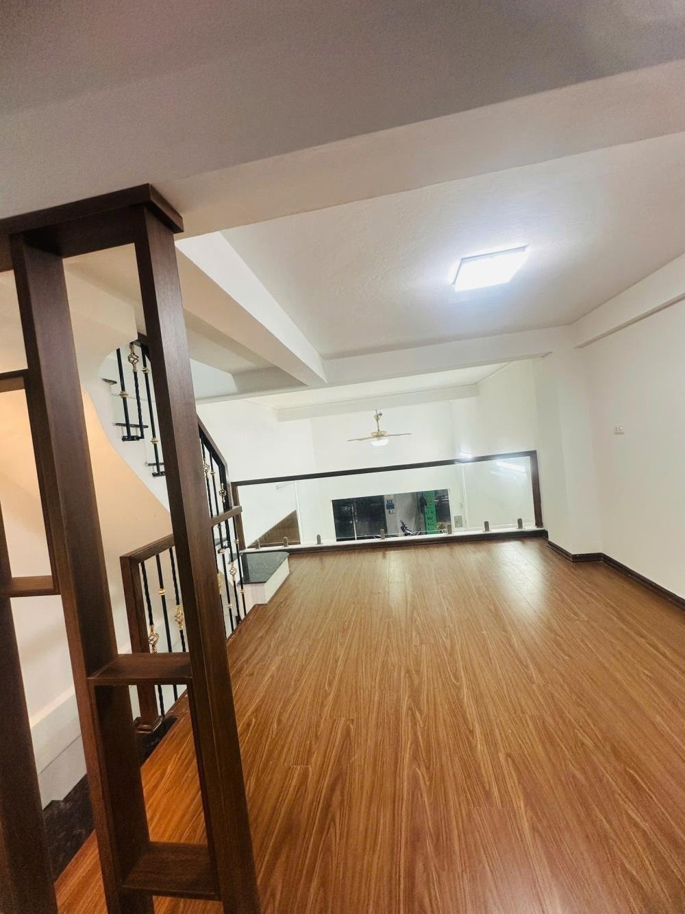 Mặt Phố Nguyễn Thái Học Hà Đông: Kinh Doanh Đỉnh Cao, Giá Chỉ 12 Tỷ