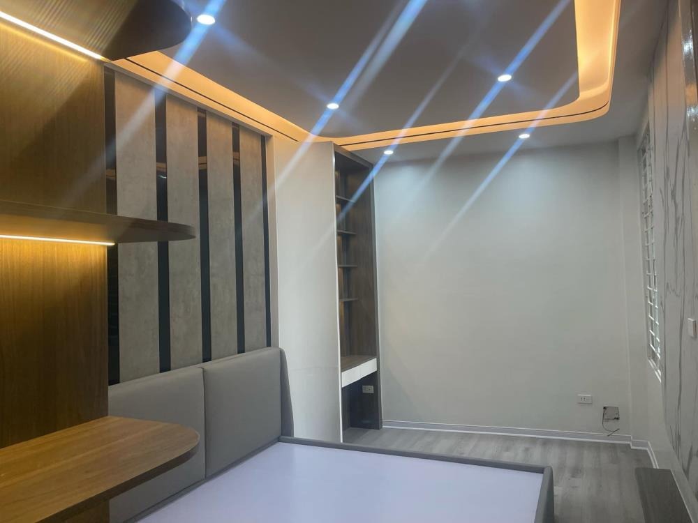 Bán nhà 5 tầng Cầu Đơ 4, Hà Đông - Ô tô vào nhà, Sổ đẹp, Giá 9.x tỷ