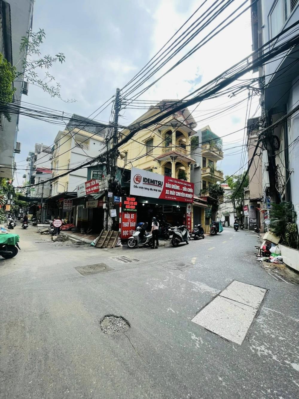 Bán Nhà Mặt Ngõ Hoa Bằng, Cầu Giấy: 225m2, 6 Tầng, Giá 58 Tỷ