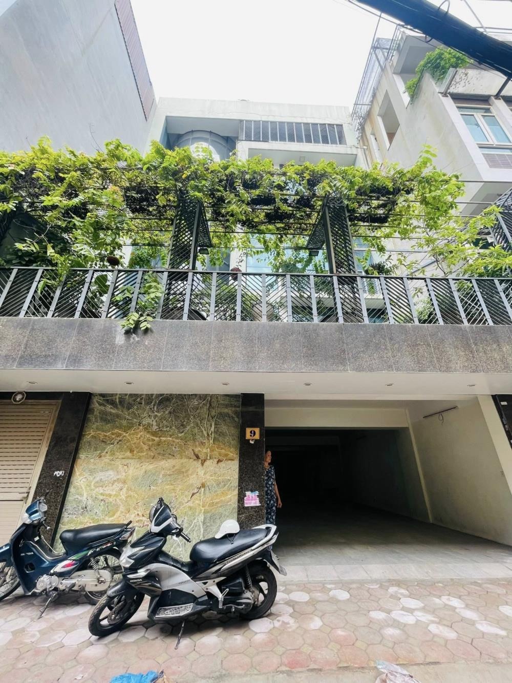 Bán Nhà Mặt Ngõ Hoa Bằng, Cầu Giấy: 225m2, 6 Tầng, Giá 58 Tỷ