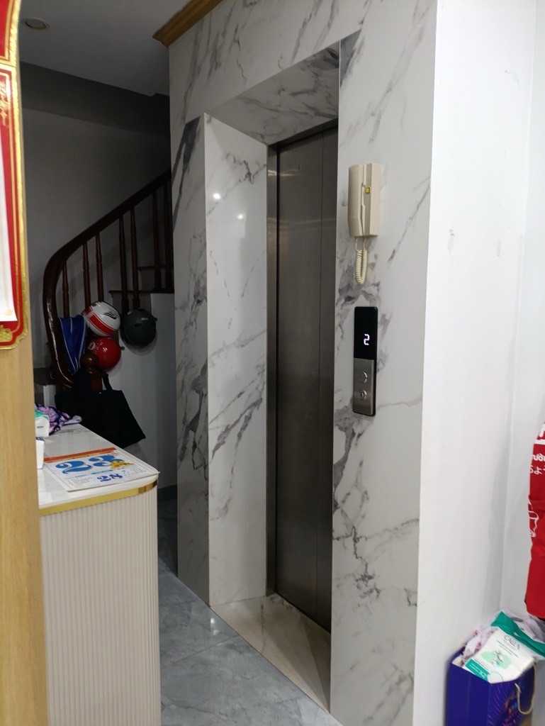 Bán nhà phố Đống Đa - 6 tầng, thang máy, ngõ thông, 41m2 - Giá 12 tỷ