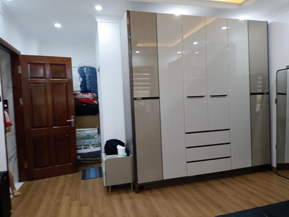 Bán nhà phố Đống Đa - 6 tầng, thang máy, ngõ thông, 41m2 - Giá 12 tỷ