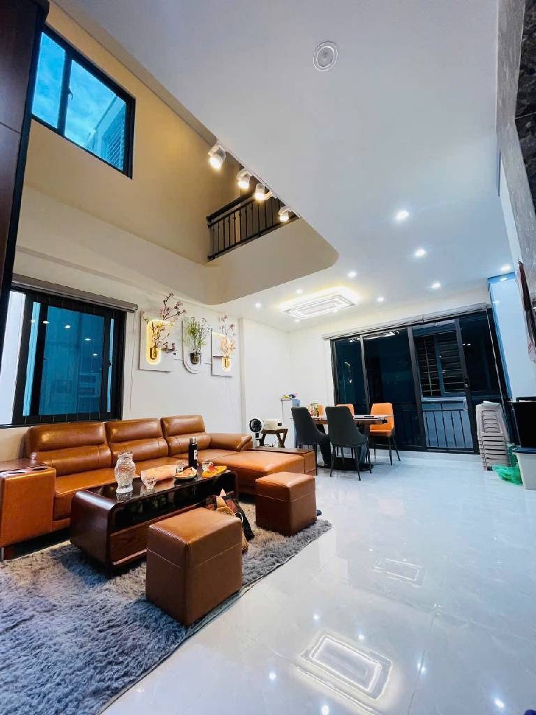 Bán nhà mới xây 7 tầng thang máy, vị trí đẹp - Đống Đa, Hà Nội