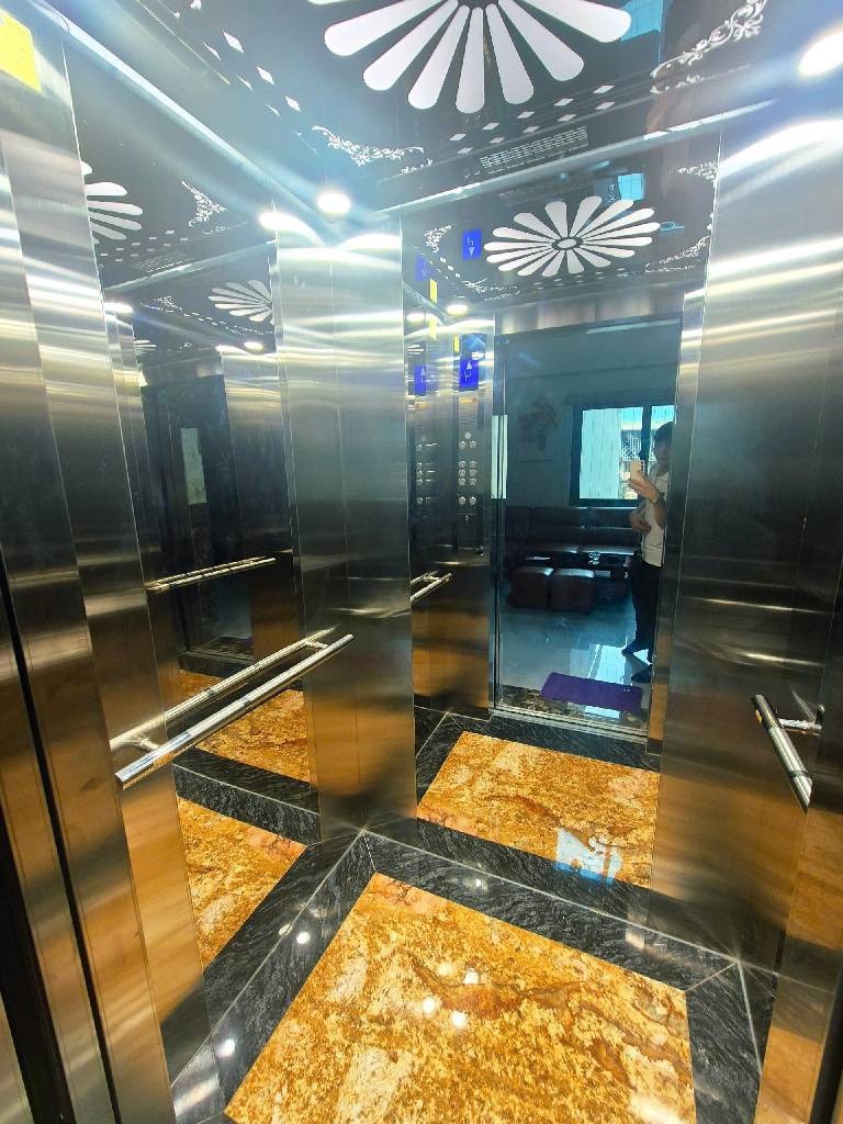 Bán nhà mới xây 7 tầng thang máy, vị trí đẹp - Đống Đa, Hà Nội